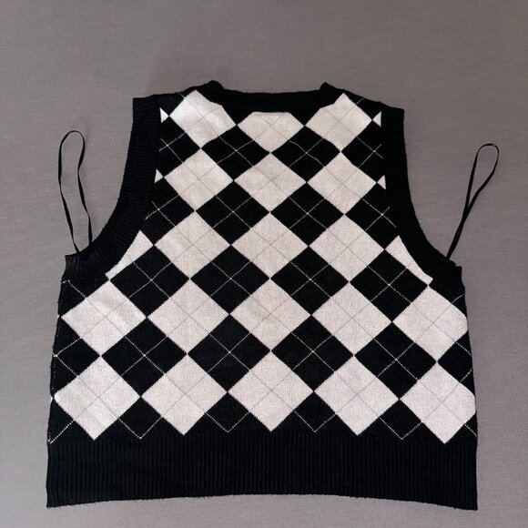 GARAGE Sweater Vest Black/White - Picture 2 of 4